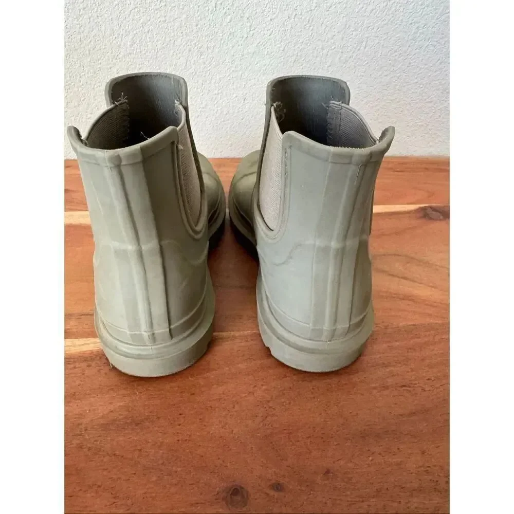 Zara kids unisex size 1 sage green rubber pull on rain boots